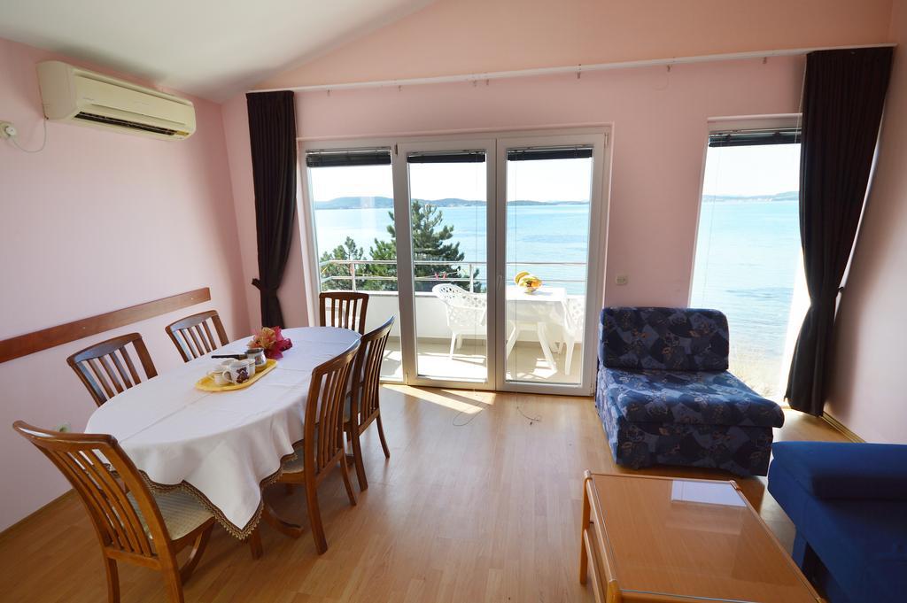 Apartments Danijela 2 Сукошан Номер фото