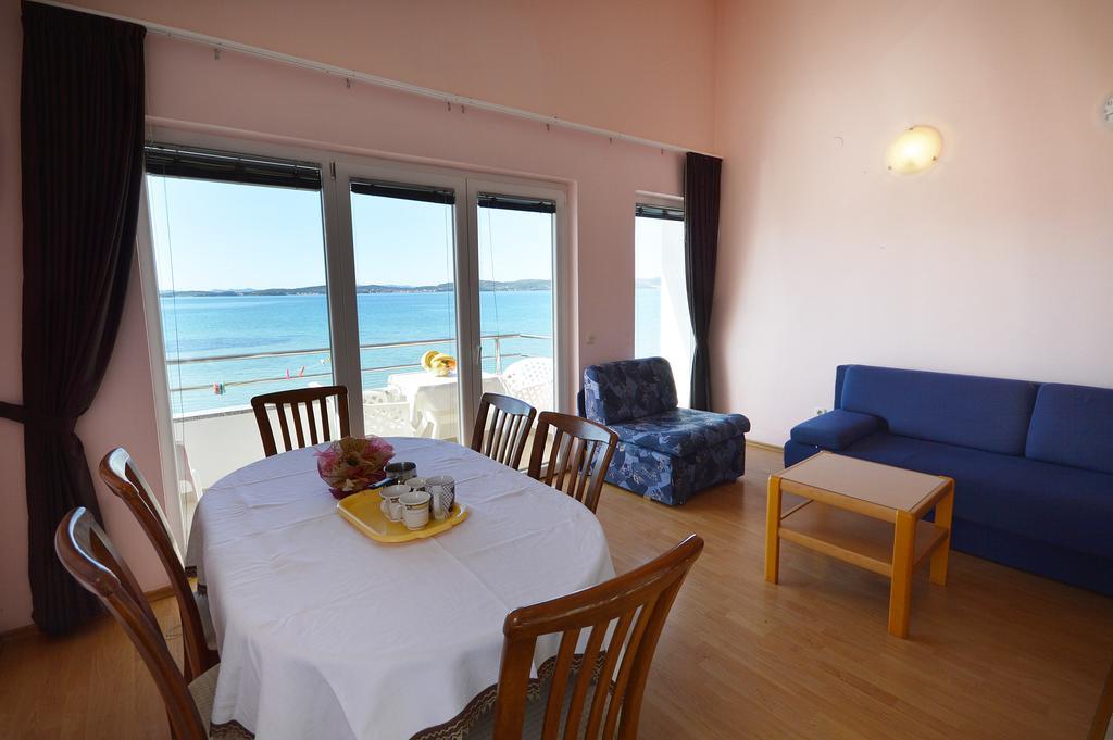 Apartments Danijela 2 Сукошан Номер фото